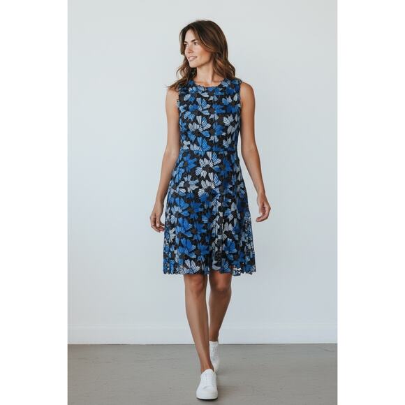 Elie Tahari Dresses & Skirts - Elie Tahari floral aplique blue & black dress size 6